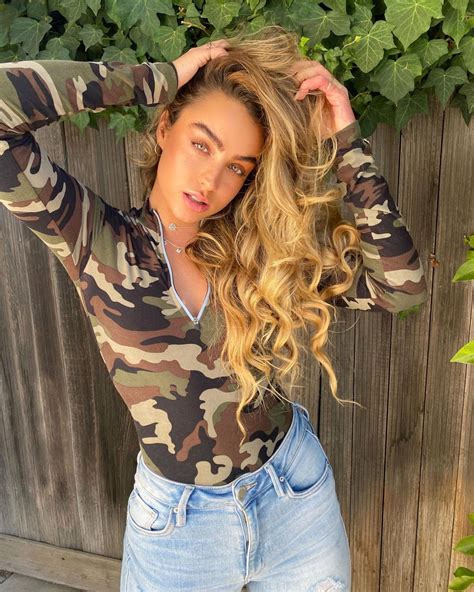 sommer ray sextape|Sommer Ray Nude LEAKED Pics & Sex Tape